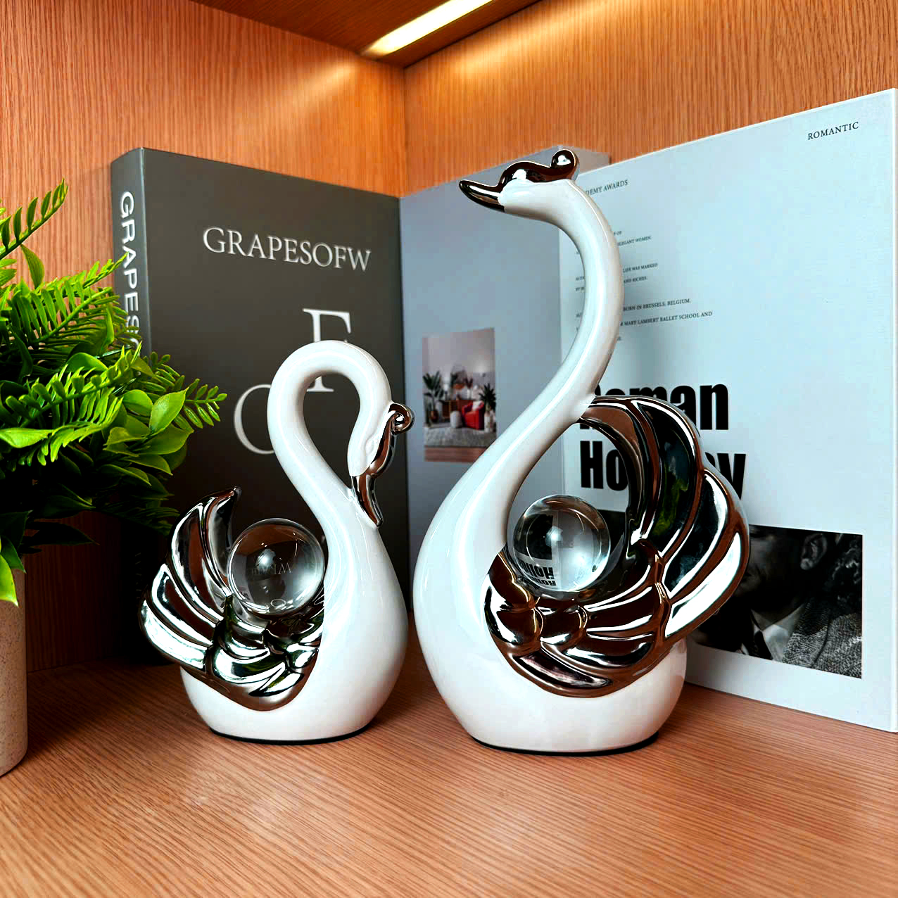 Tượng Thiên Nga Minh Châu - Ảnh 3